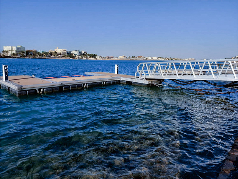 Muelle privado de Jeddah en Arabia Saudita