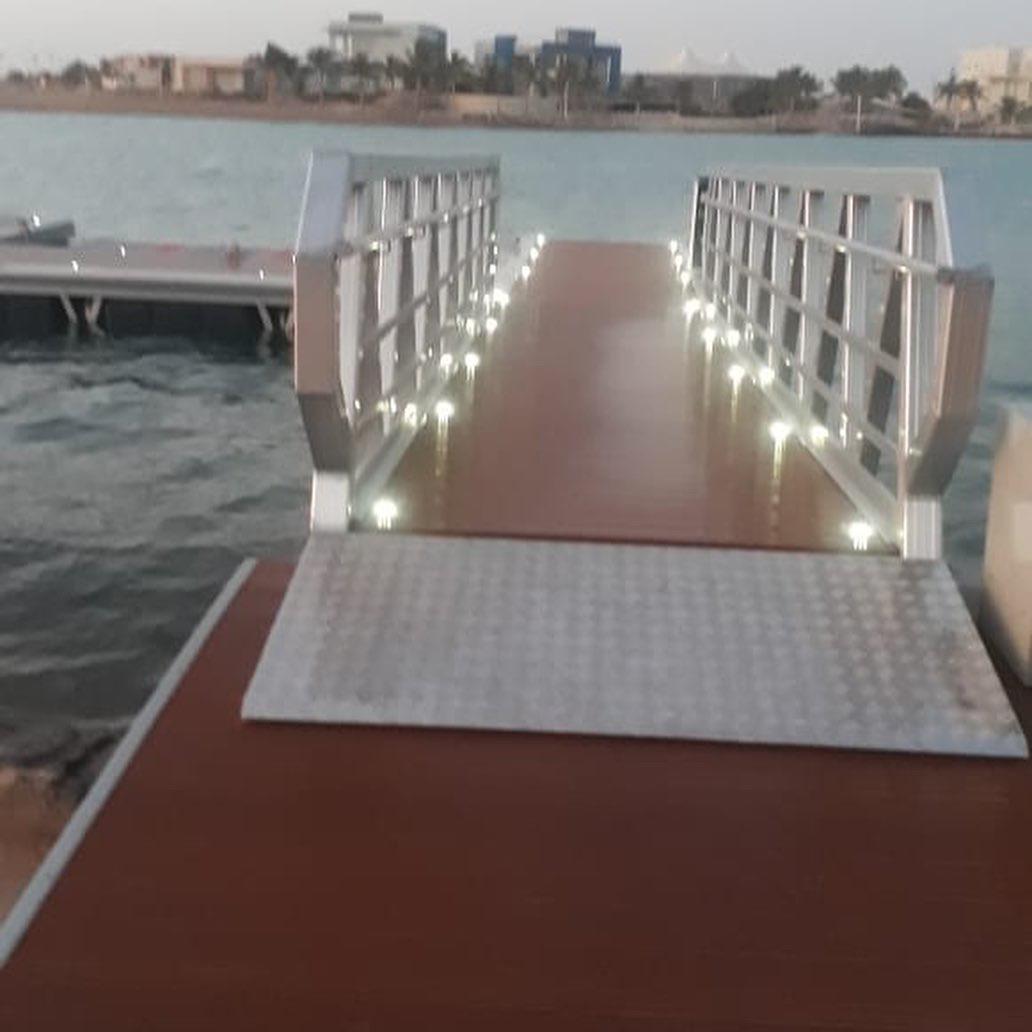 Muelle privado de Jeddah en Arabia Saudita