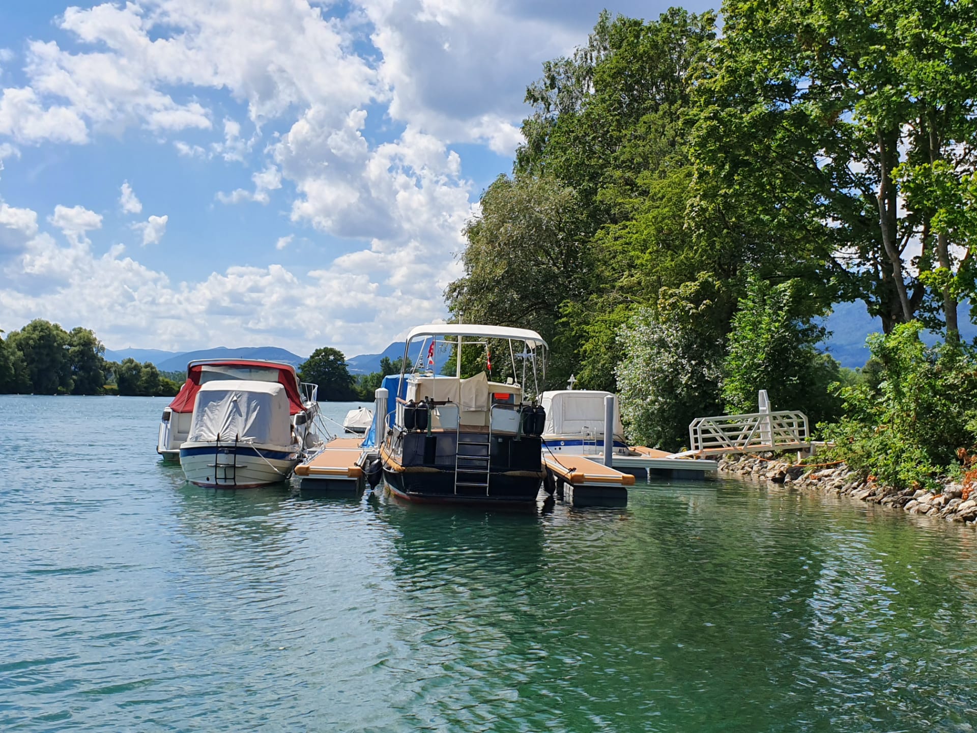 Proyecto Muelle Privado En Confederación Suiza 